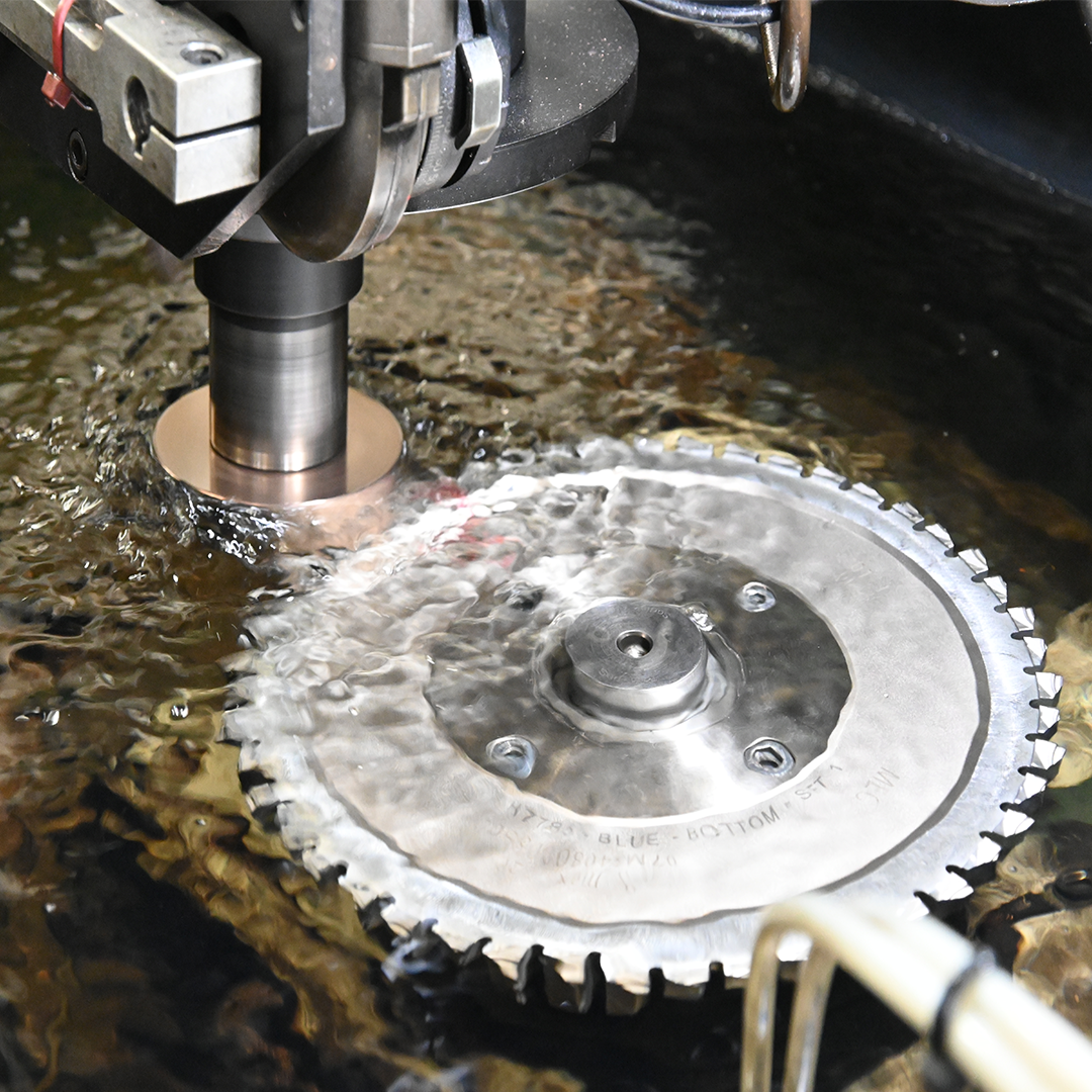 An image showing diamond saw blade sharpening services from Leitz Tooling