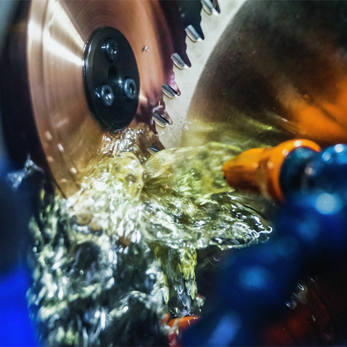 Carbide saw blade sharpening carbide saw blade sharpening on a Leitz saw blade sharpening machine