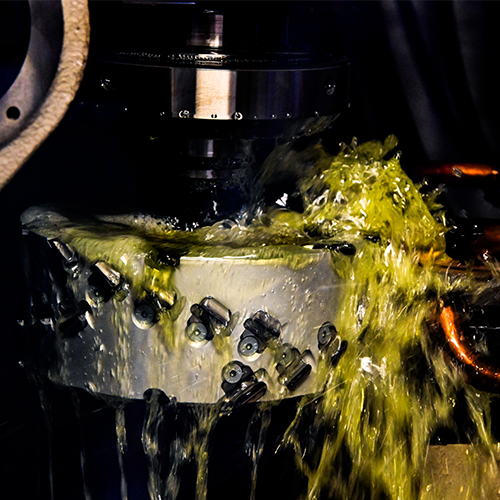 Dimaond cutter ehad sharpening on a cnc diamond sharpening machine